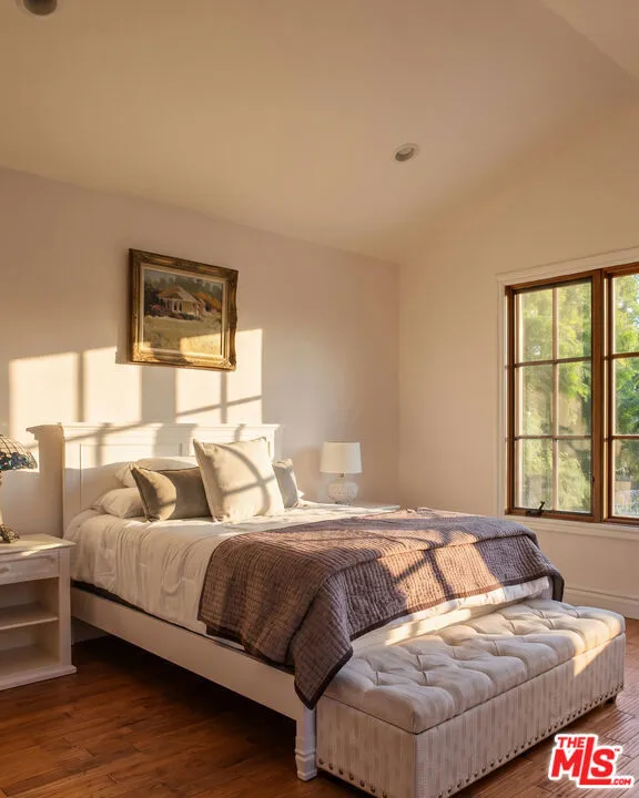 29089 Grayfox Street Malibu, CA 90265