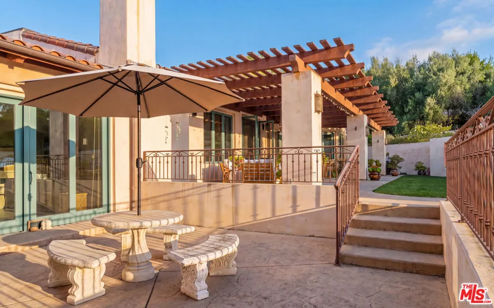 29089 Grayfox Street Malibu, CA 90265
