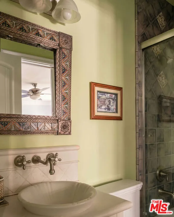 29089 Grayfox Street Malibu, CA 90265