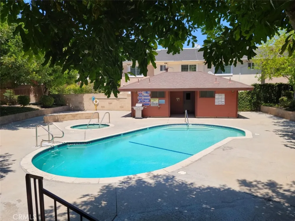 10220 De Soto Avenue #6 Chatsworth, CA 91311