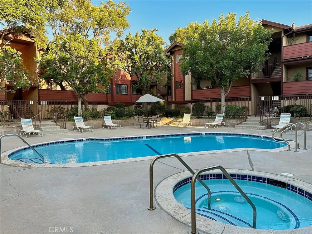 10220 De Soto Avenue #6 Chatsworth, CA 91311