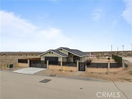 13857 E Avenue G2 Lancaster, CA 93535
