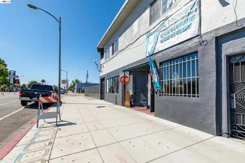 7108 International Blvd.