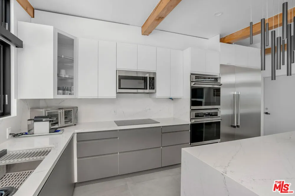 4108 Highland Avenue Manhattan Beach, CA 90266