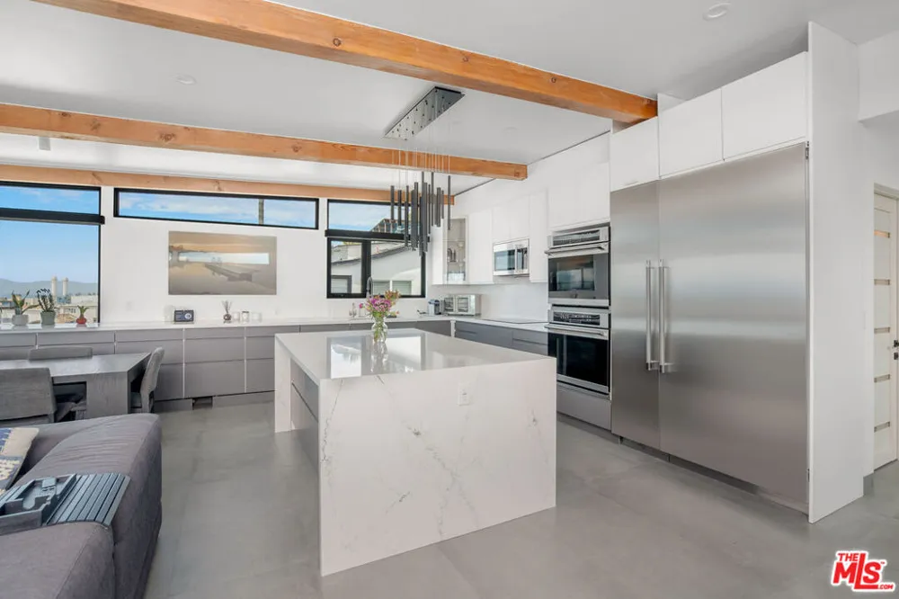 4108 Highland Avenue Manhattan Beach, CA 90266