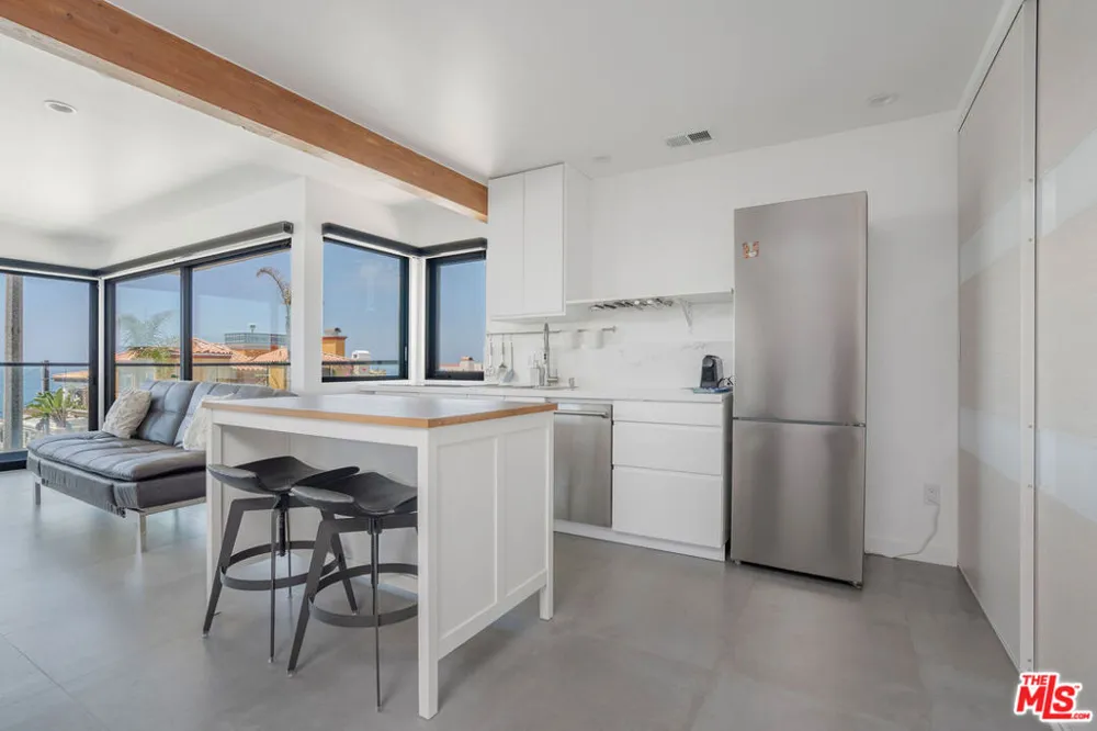 4108 Highland Avenue Manhattan Beach, CA 90266