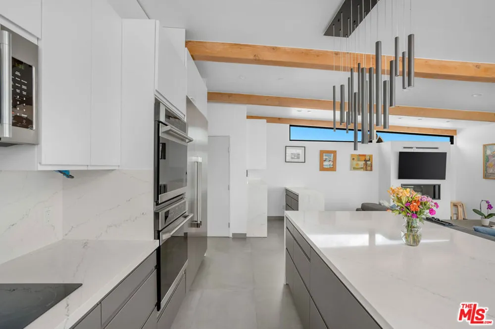4108 Highland Avenue Manhattan Beach, CA 90266