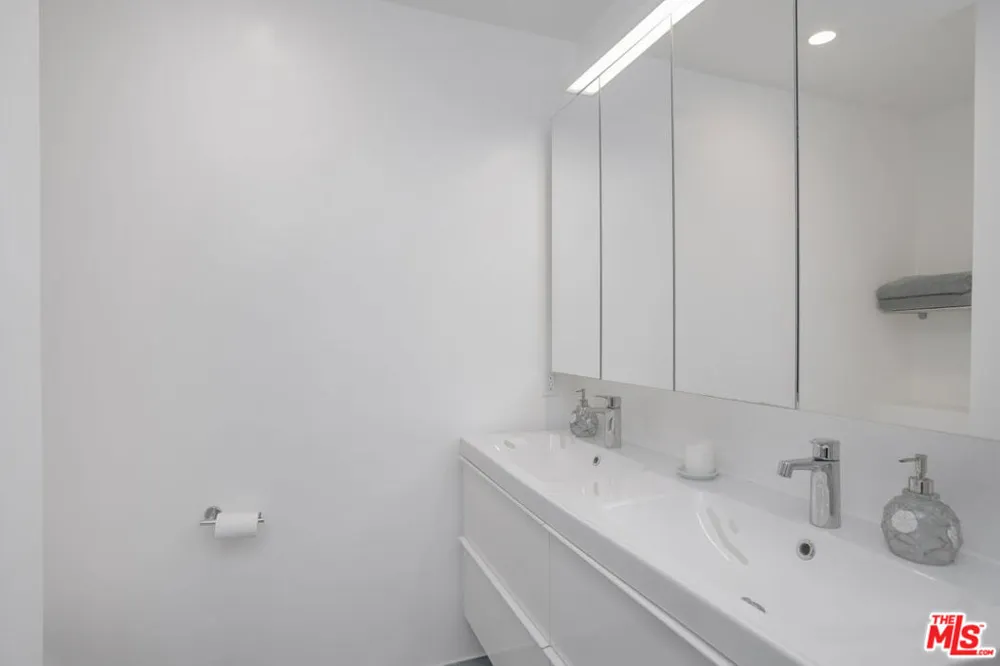 4108 Highland Avenue Manhattan Beach, CA 90266