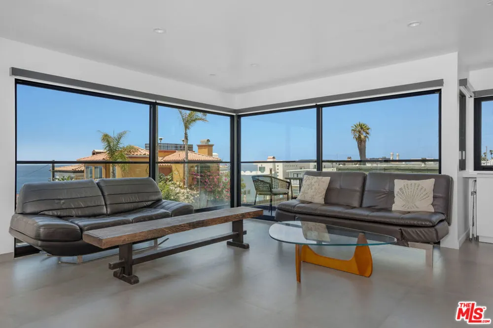 4108 Highland Avenue Manhattan Beach, CA 90266
