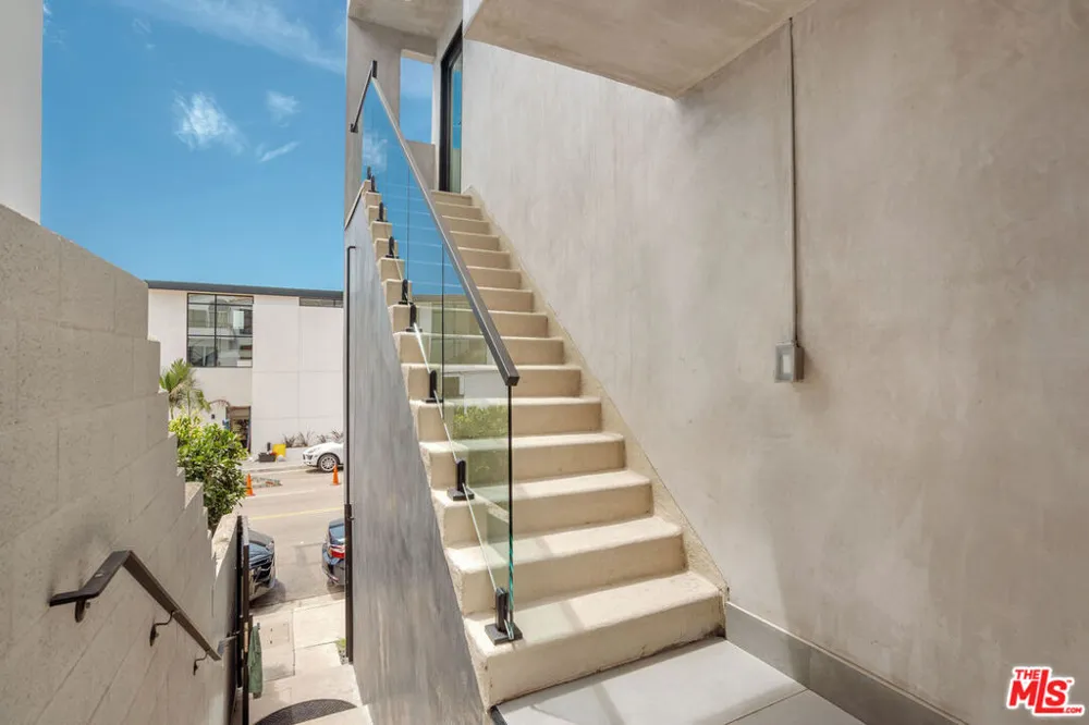 4108 Highland Avenue Manhattan Beach, CA 90266