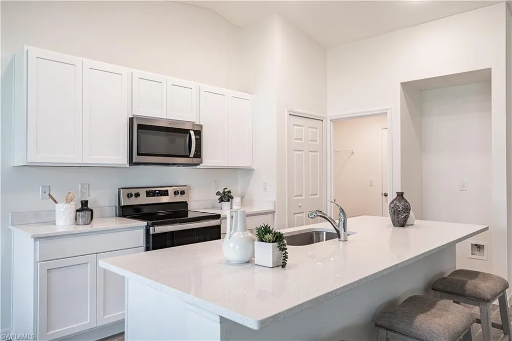 1406 SW 11th Terrace Cape Coral, FL 33991