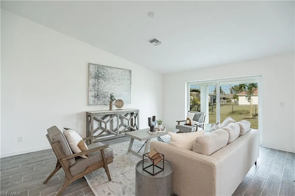 1406 SW 11th Terrace Cape Coral, FL 33991