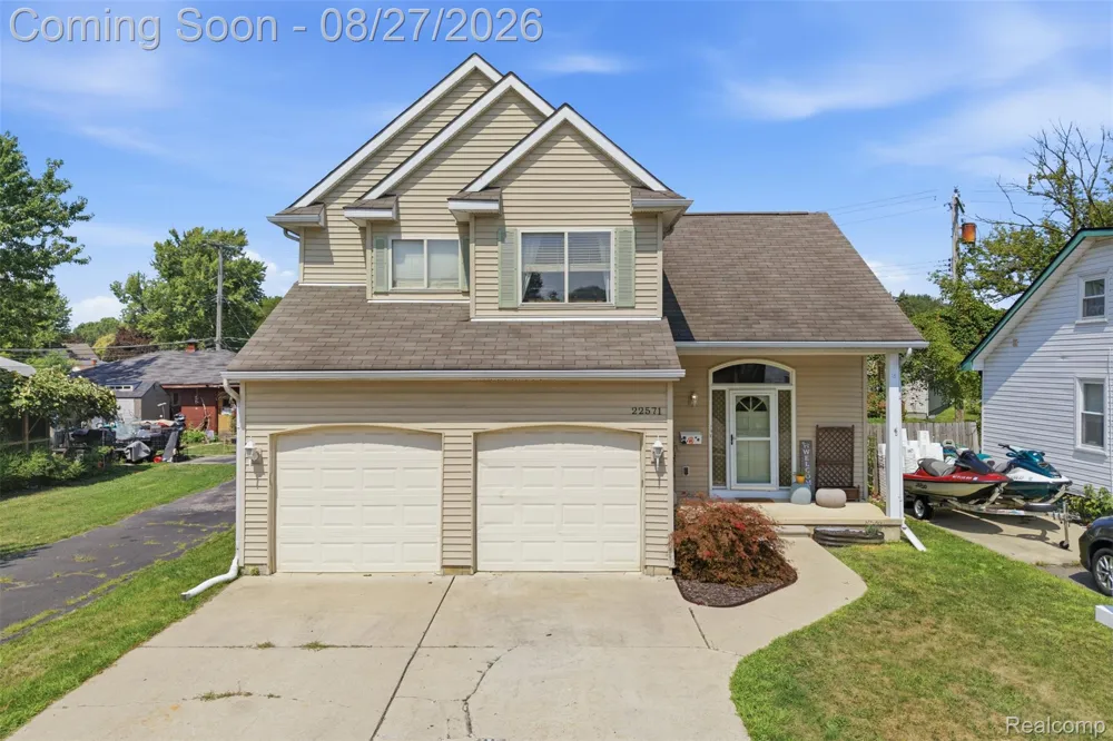 22571 E 13 Mile Road St Clair Shores City, MI 48082