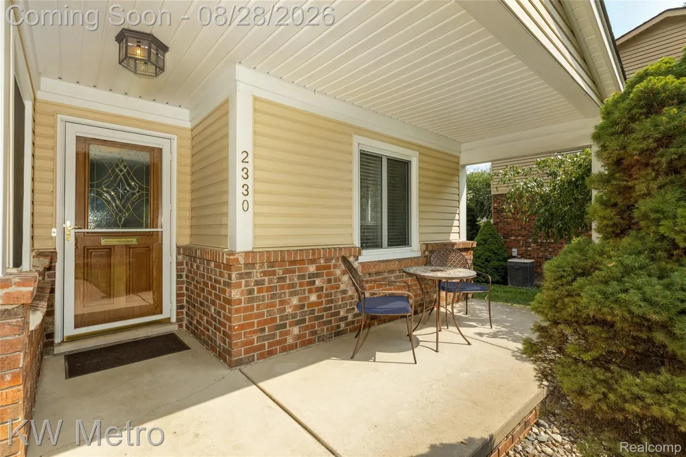 2330 Washington Avenue Royal Oak City, MI 48073