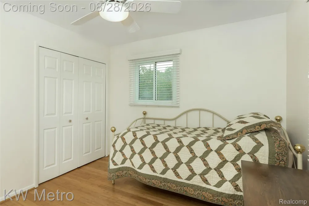 2330 Washington Avenue Royal Oak City, MI 48073