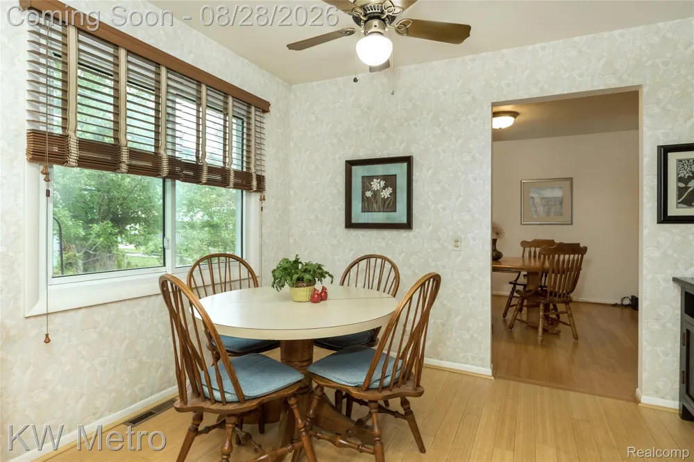2330 Washington Avenue Royal Oak City, MI 48073