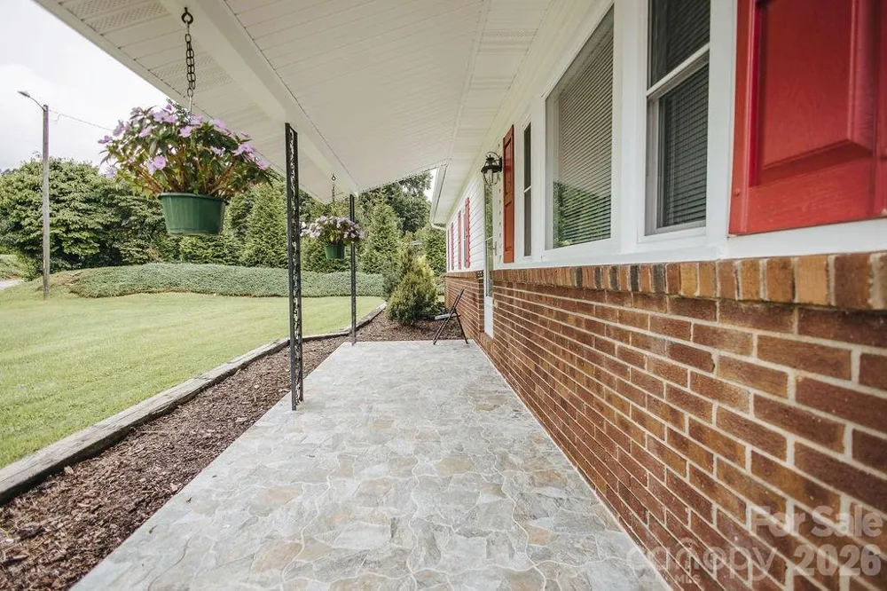 1559 Zion Hill Road Marion, NC 28752