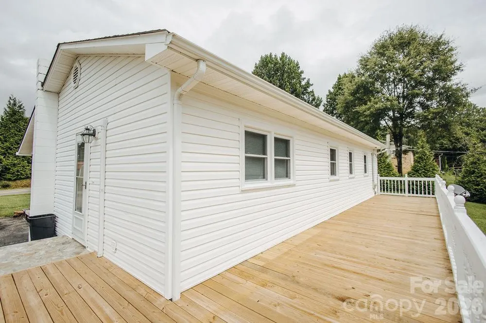 1559 Zion Hill Road Marion, NC 28752