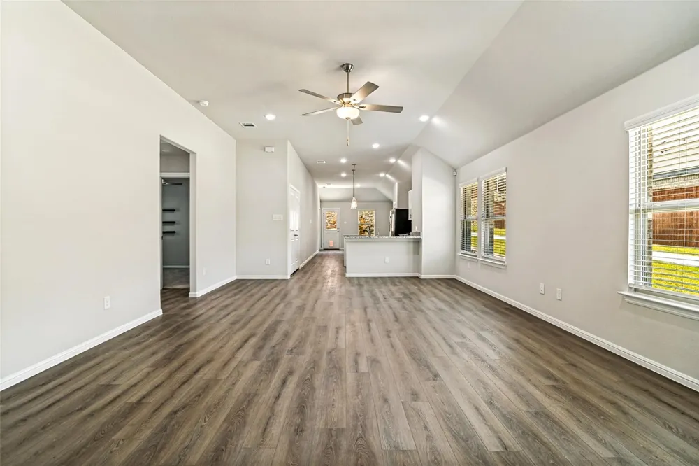 1801 Hazer Lane Mesquite, TX 75149