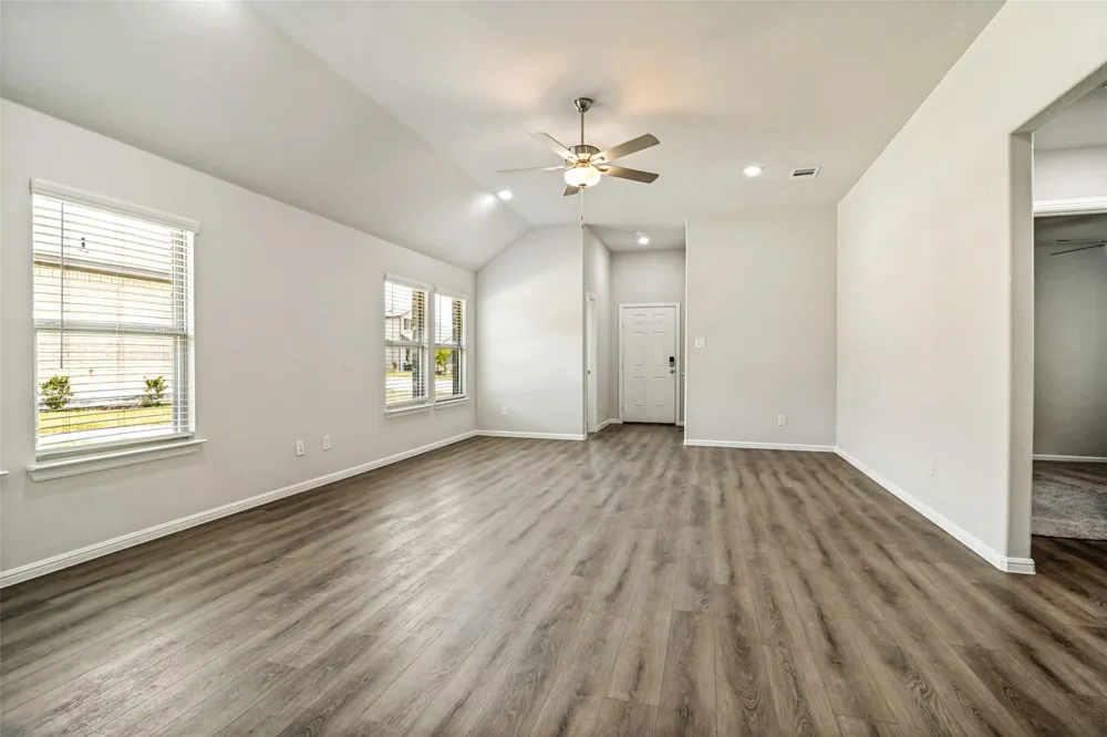 1801 Hazer Lane Mesquite, TX 75149