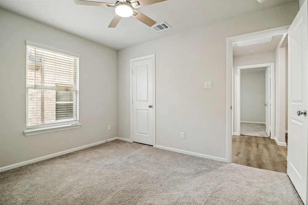 1801 Hazer Lane Mesquite, TX 75149