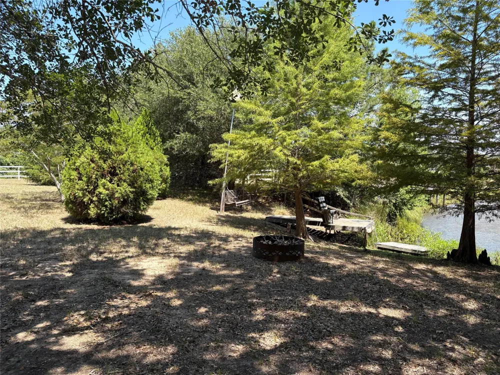 26133 Moose Drive Hempstead, TX 77445
