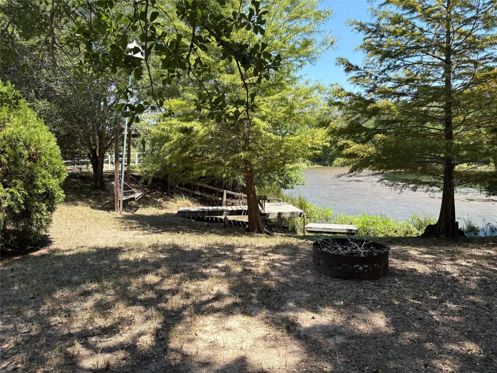 26133 Moose Drive Hempstead, TX 77445