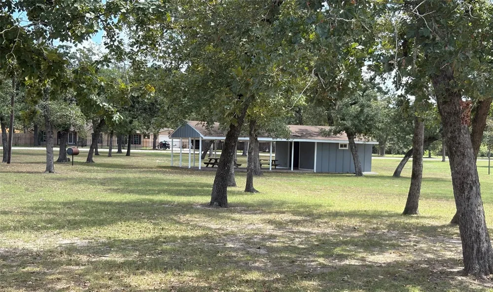 26133 Moose Drive Hempstead, TX 77445
