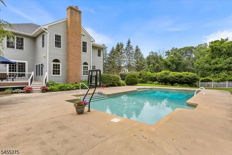 6 Prides Xing Sparta, NJ 07871