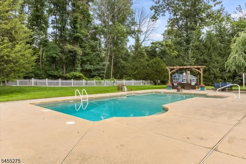 6 Prides Xing Sparta, NJ 07871