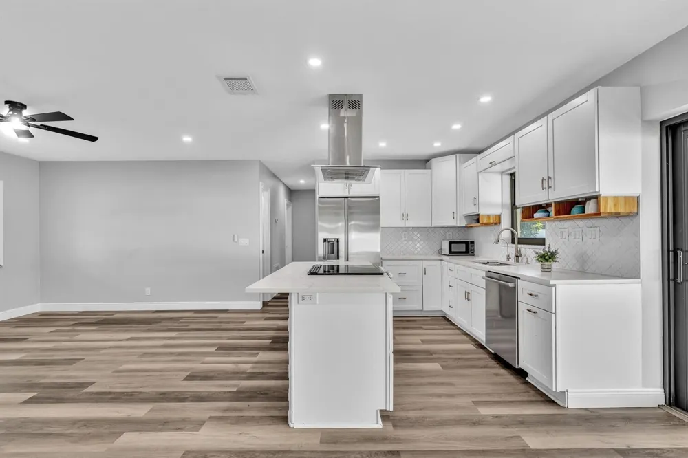 2056 PARK PLACE Boca Raton, FL 33486