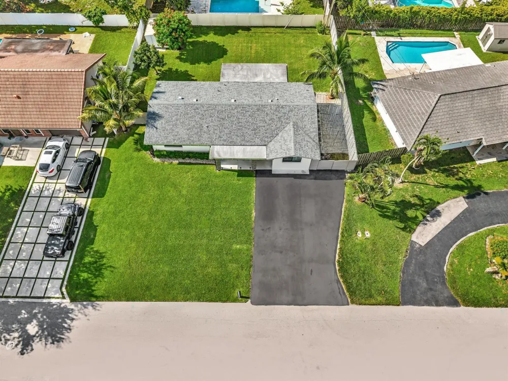2056 PARK PLACE Boca Raton, FL 33486