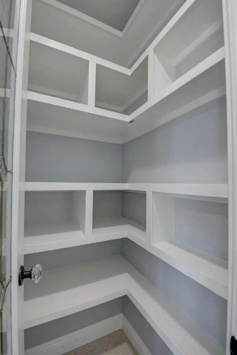 2056 PARK PLACE Boca Raton, FL 33486