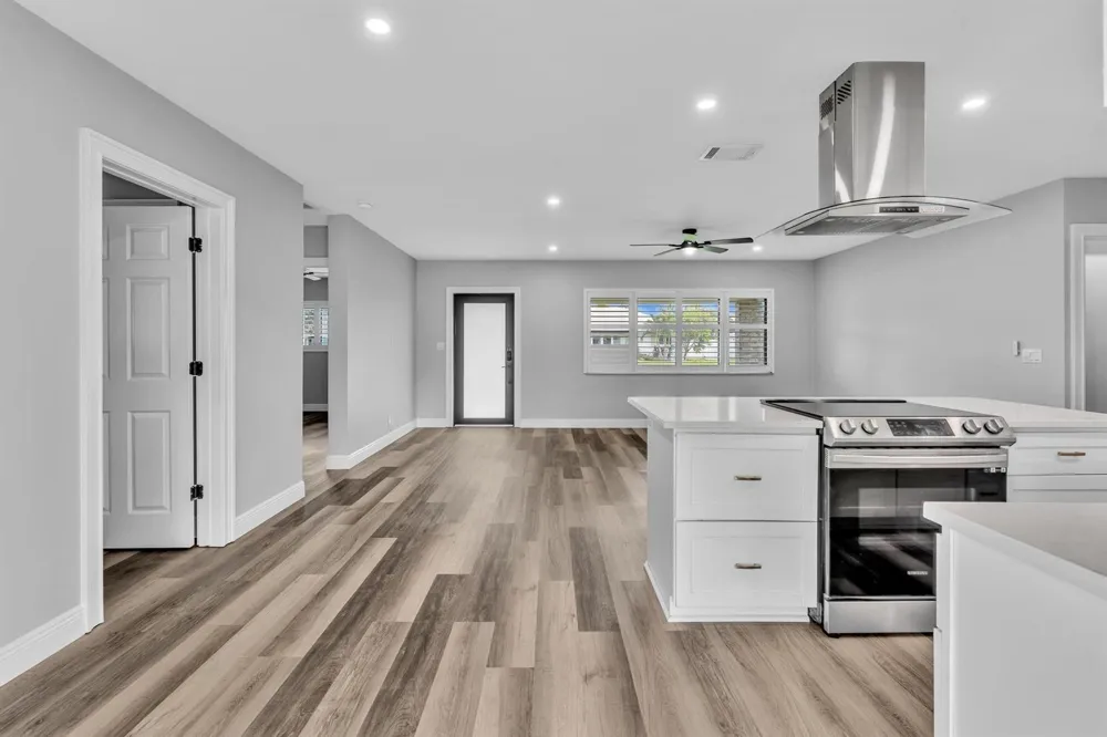 2056 PARK PLACE Boca Raton, FL 33486