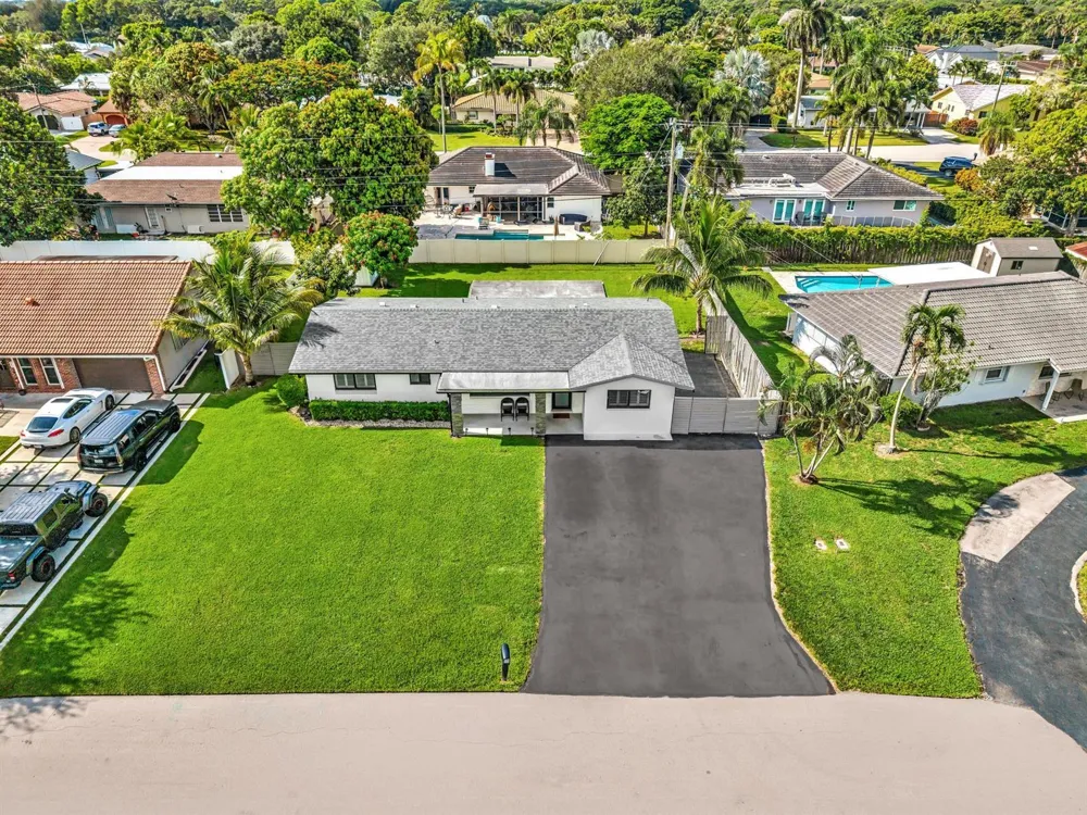 2056 PARK PLACE Boca Raton, FL 33486