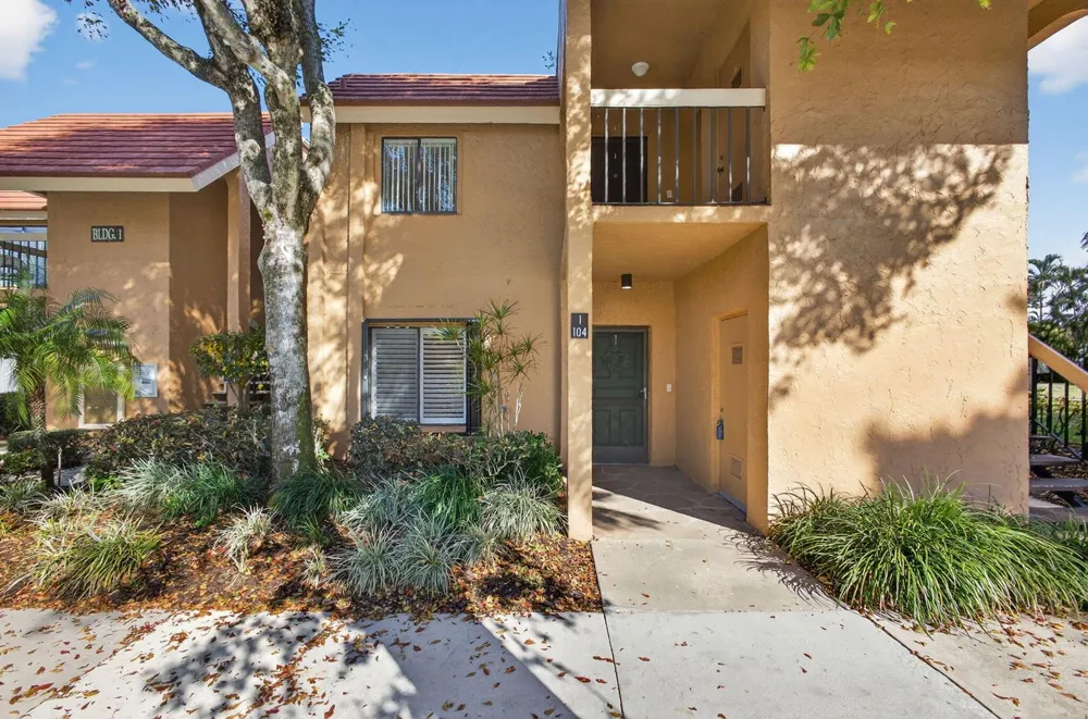 11282 GREEN LAKE DRIVE #104 Boynton Beach, FL 33437