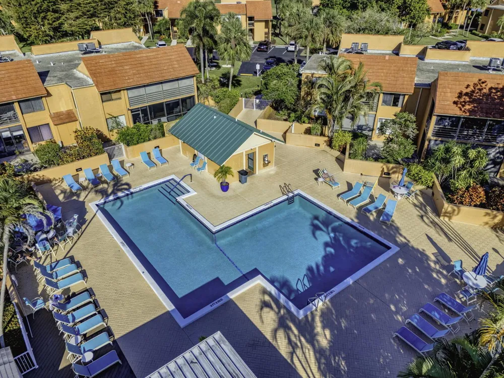 11282 GREEN LAKE DRIVE #104 Boynton Beach, FL 33437