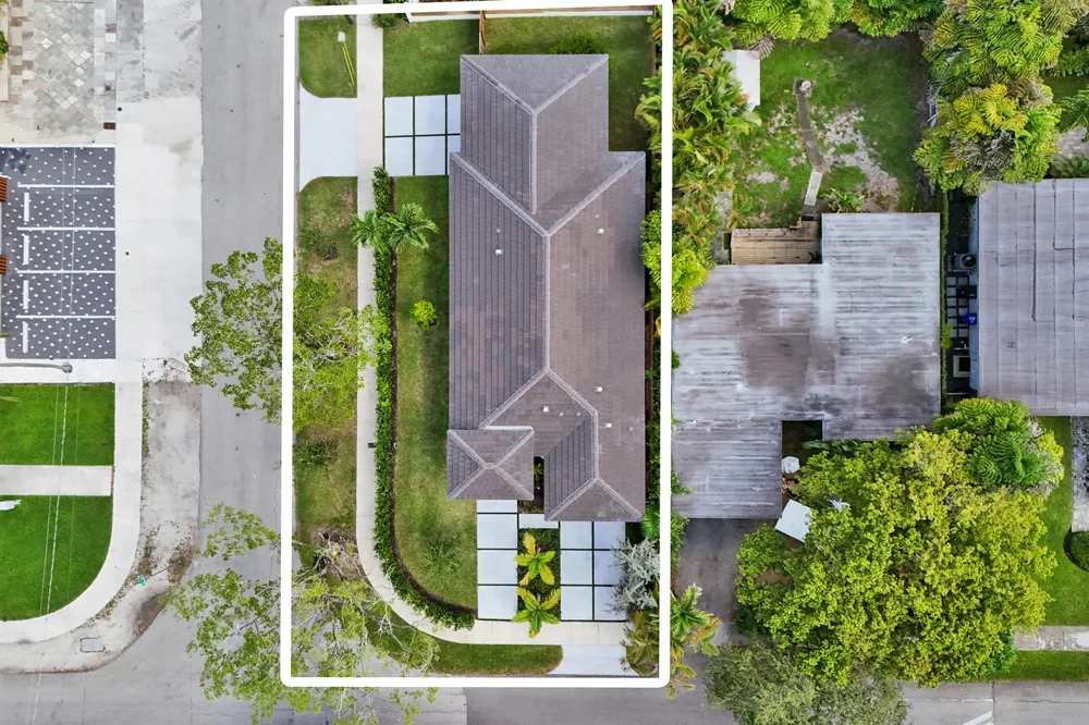 1140 SE 6TH TERRACE Fort Lauderdale, FL 33316