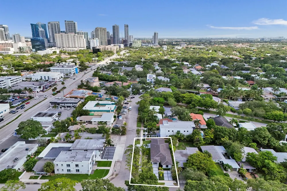 1140 SE 6TH TERRACE Fort Lauderdale, FL 33316