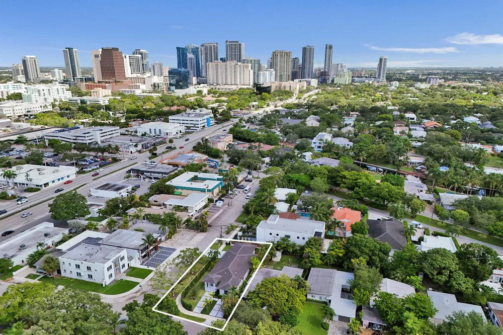 1140 SE 6TH TERRACE Fort Lauderdale, FL 33316