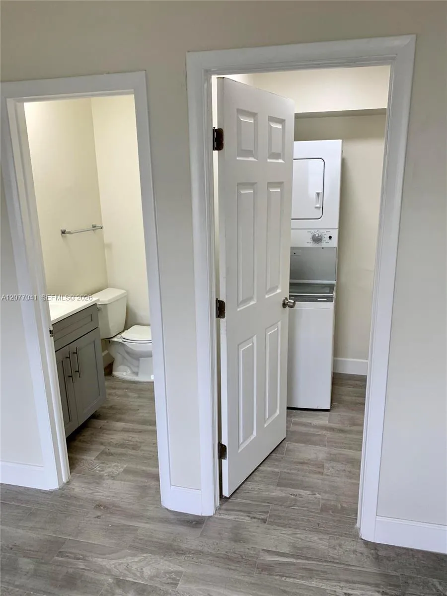 2051 NW 81st Ave #528 Pembroke Pines, FL 33024