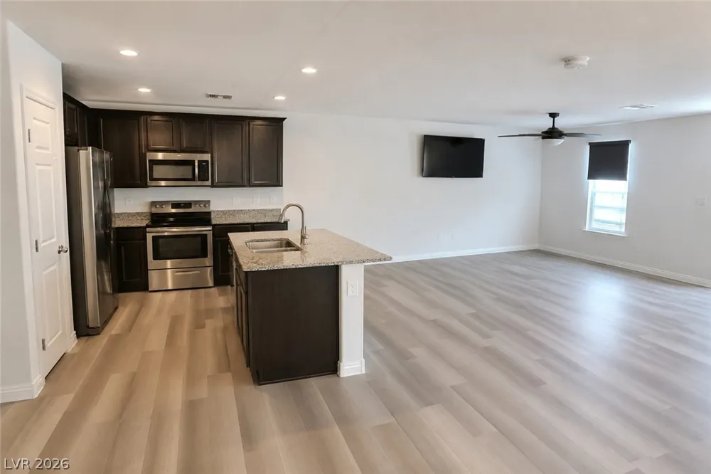 4521 Dover Straight Street Las Vegas, NV 89115