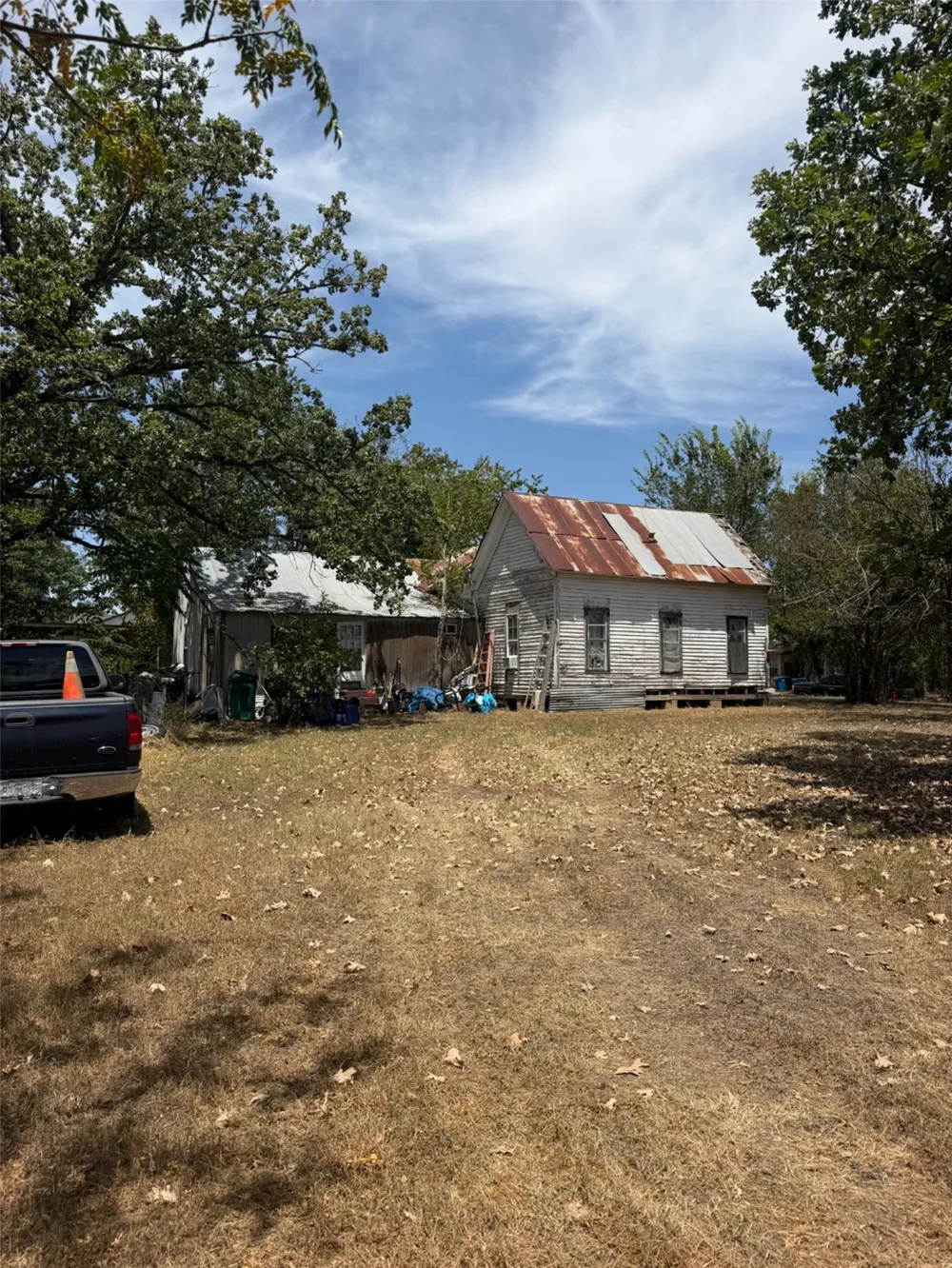 506 S Avenue C Elgin, TX 78621