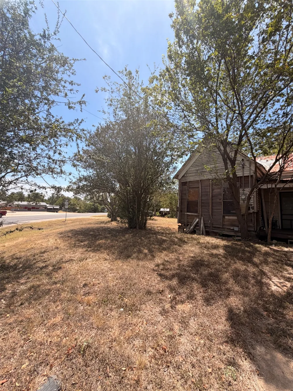 506 S Avenue C Elgin, TX 78621