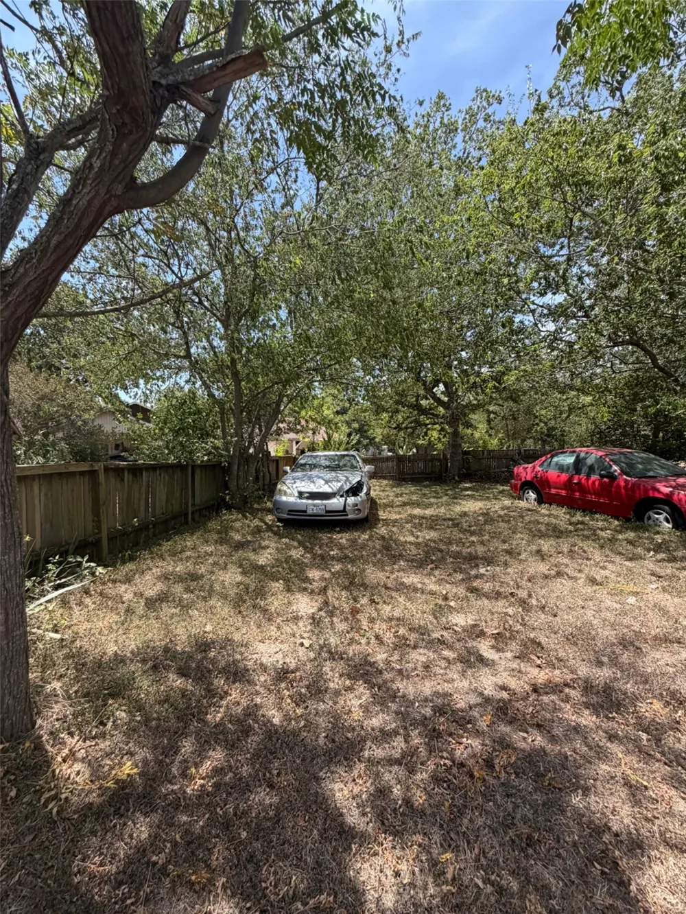 506 S Avenue C Elgin, TX 78621