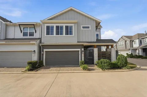 2502 Eason Lane