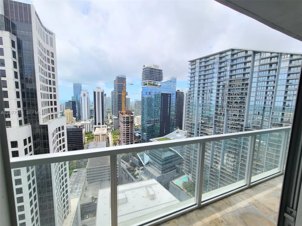 55 SE 6th St #4106 Miami, FL 33131