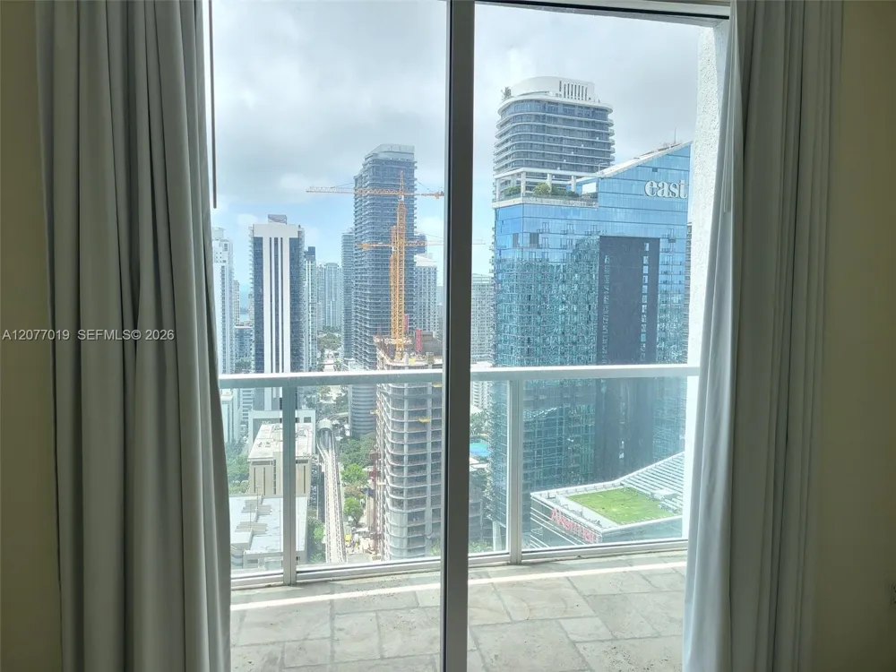 55 SE 6th St #4106 Miami, FL 33131