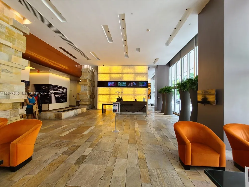 55 SE 6th St #4106 Miami, FL 33131