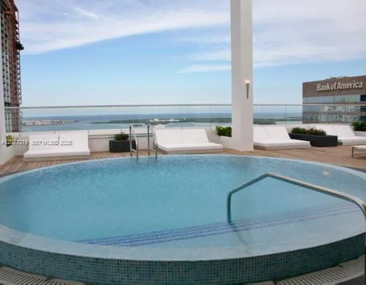 55 SE 6th St #4106 Miami, FL 33131